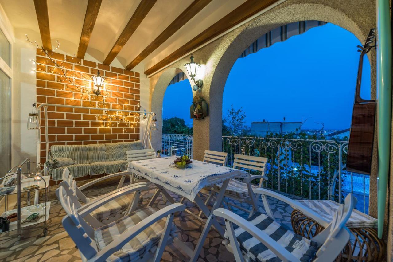 Villa Emilia Vodice Exterior photo
