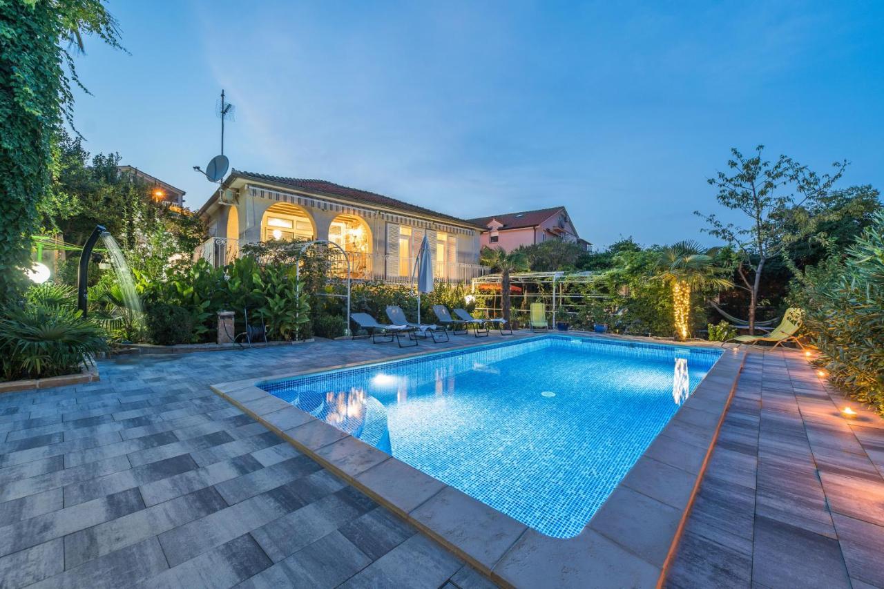 Villa Emilia Vodice Exterior photo
